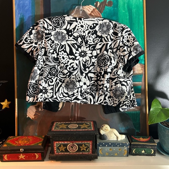 Studio I Monochrome Floral Jacket 14 - Picture 12 of 16